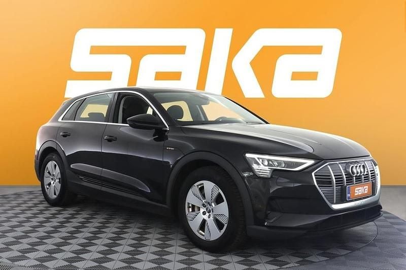 Käytetty 2021 Audi e-tron Katumaasturi | 28 800 € (Supertarjous) - Kuva 1/3