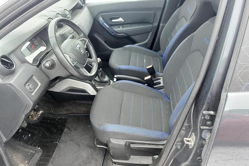 Käytetty Dacia Duster 150 HP (110 kW) 2020 Harmaa Katumaasturi