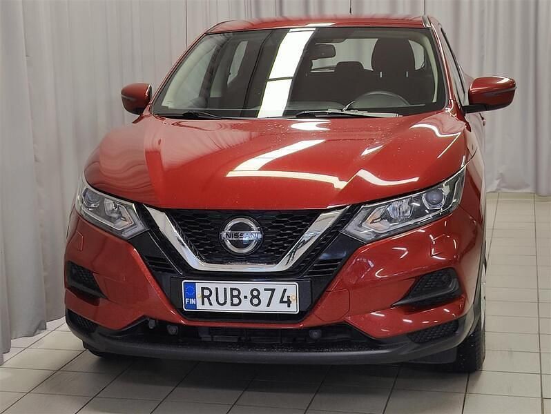 Käytetty Nissan Qashqai Visia 140 HP (102 kW) 2019 Punainen Katumaasturi