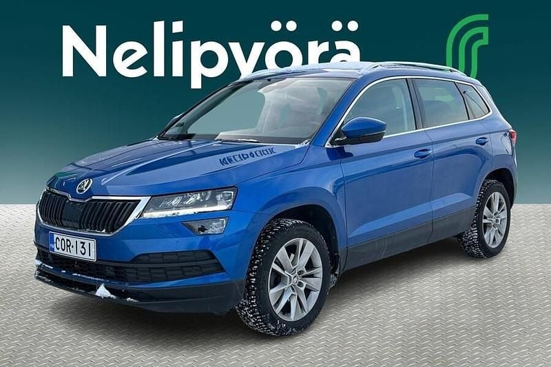 Käytetty Skoda Karoq Business Line 150 HP (110 kW) 2020 Sininen Katumaasturi