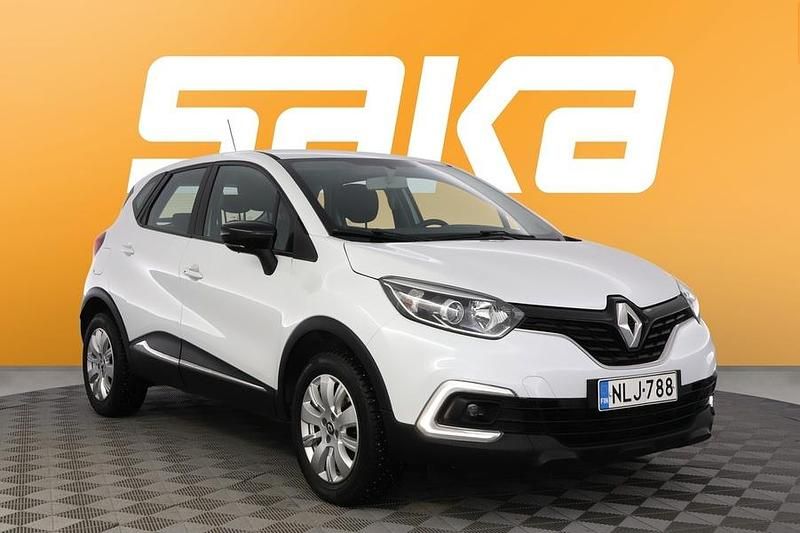 Käytetty Renault Captur Zen 90 HP (66 kW) 2018 Katumaasturi