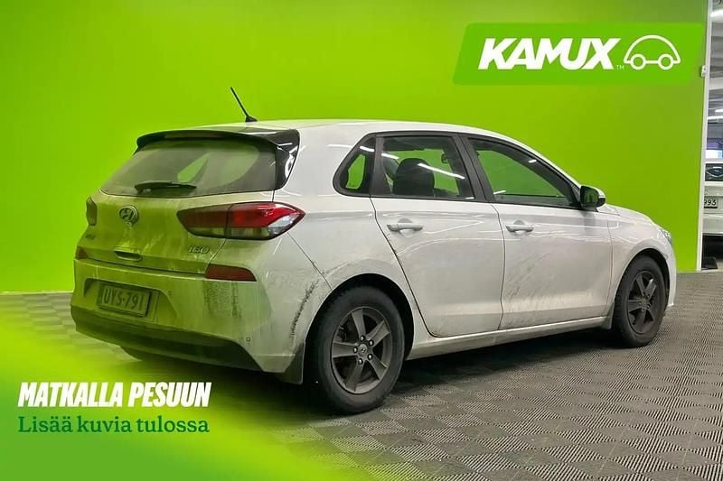 Käytetty Hyundai i30 140 HP (102 kW) 2018 Valkoinen Sedan