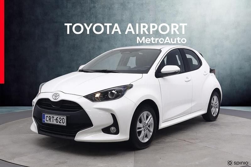Valkoinen Käytetty 2024 Toyota Yaris Hybrid Viistoperä | 20 890 € (Supertarjous) - Kuva 1/4