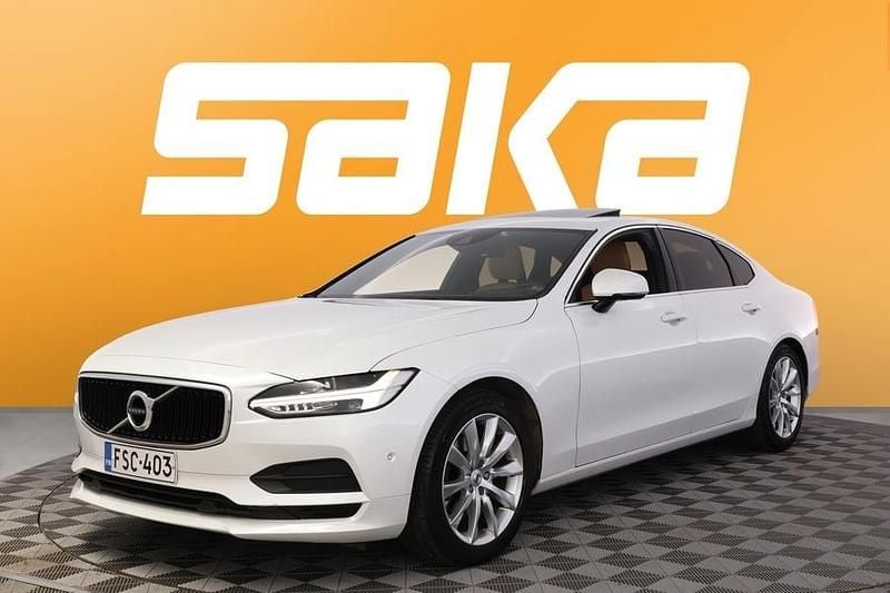 Käytetty Volvo S90 Momentum 150 HP (110 kW) 2019 Sedan