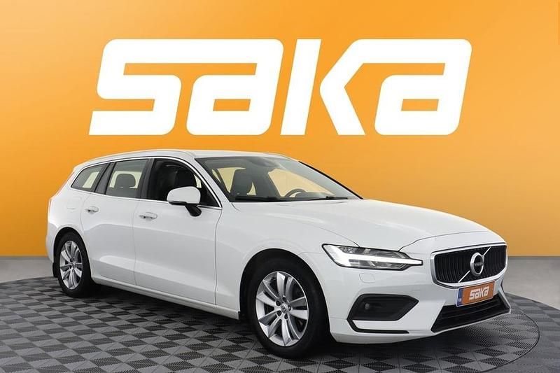 Käytetty Volvo V60 Momentum 190 HP (139 kW) 2019 Farmari