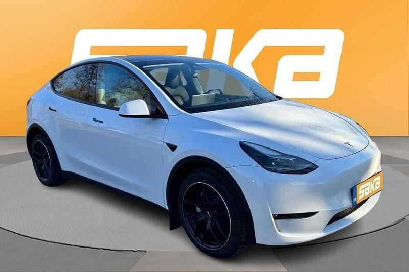 Käytetty Tesla Model Y 258 kW (351 HP) 2023 Katumaasturi