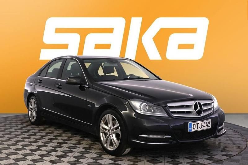 Käytetty Mercedes C220 Business 170 HP (125 kW) 2012 Sedan