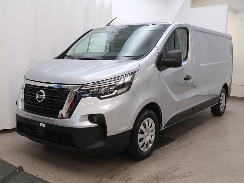 Harmaa Käytetty 2023 Nissan Primastar N-Connecta Tila-auto | 39 500 € - Kuva 1/4