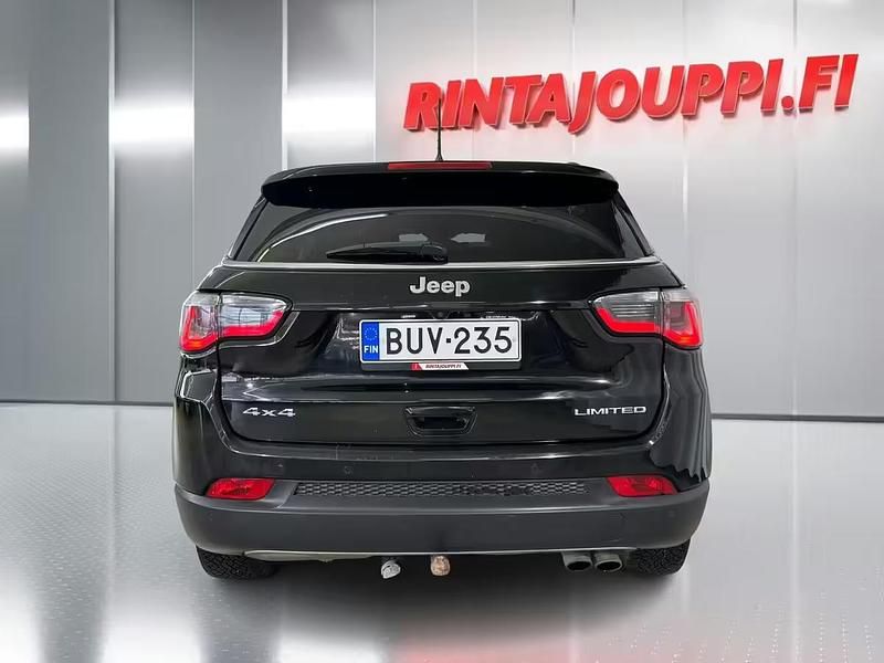 Käytetty Jeep Compass Limited 170 HP (125 kW) 2017 Katumaasturi