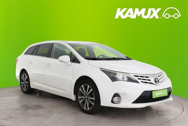 Valkoinen Käytetty 2012 Toyota Avensis Multidrive S Farmari | 11 900 € (Perustarjous) - Kuva 1/3