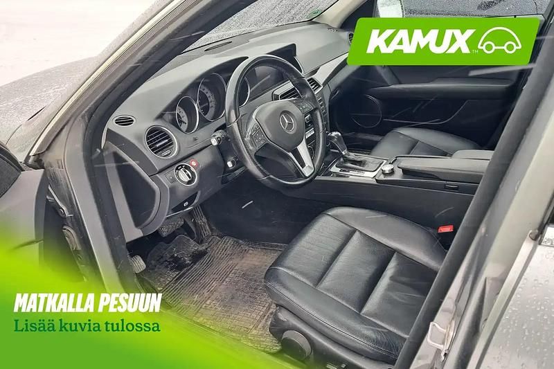 Käytetty Mercedes C250 Avantgarde 204 HP (150 kW) 2013 Hopea / harmaa Farmari