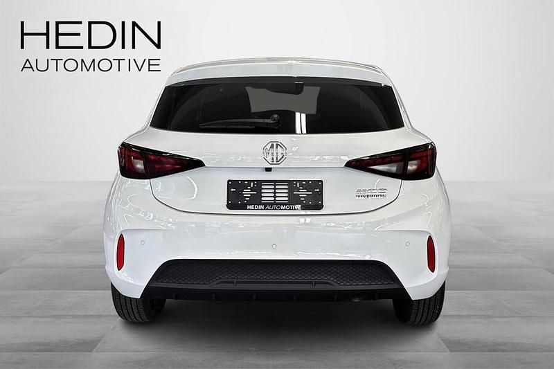 Käytetty MG MG3 Luxury 194 HP (142 kW) 2024 Valkoinen Viistoperä