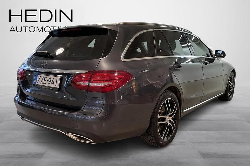 Käytetty Mercedes C350e Business 211 HP (155 kW) 2015 Harmaa Farmari