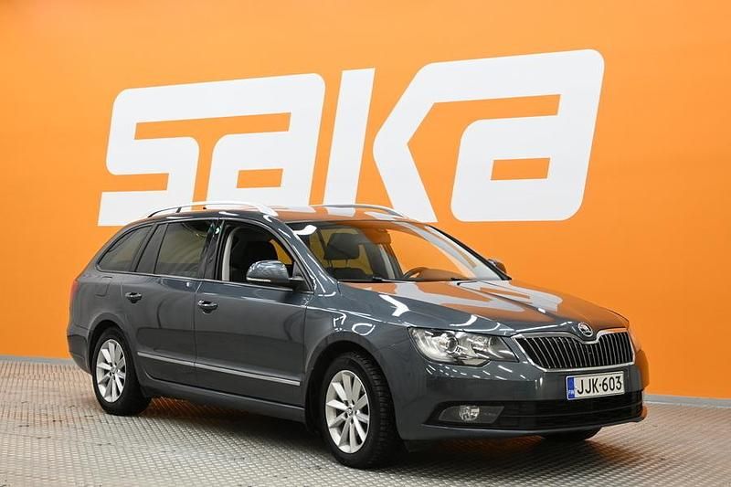 Käytetty Skoda Superb Active 170 HP (125 kW) 2014 Farmari