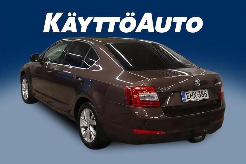 Käytetty Skoda Octavia Elegance 105 HP (77 kW) 2014 Ruskea (beige) Viistoperä