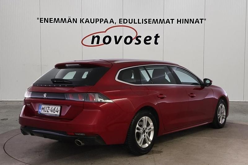 Käytetty Peugeot 508 SW Active 181 HP (133 kW) 2020 Punainen Farmari
