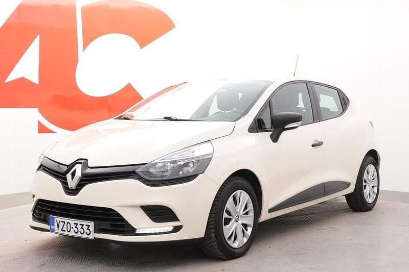 Käytetty Renault Clio IV Life 73 HP (53 kW) 2017 Viistoperä