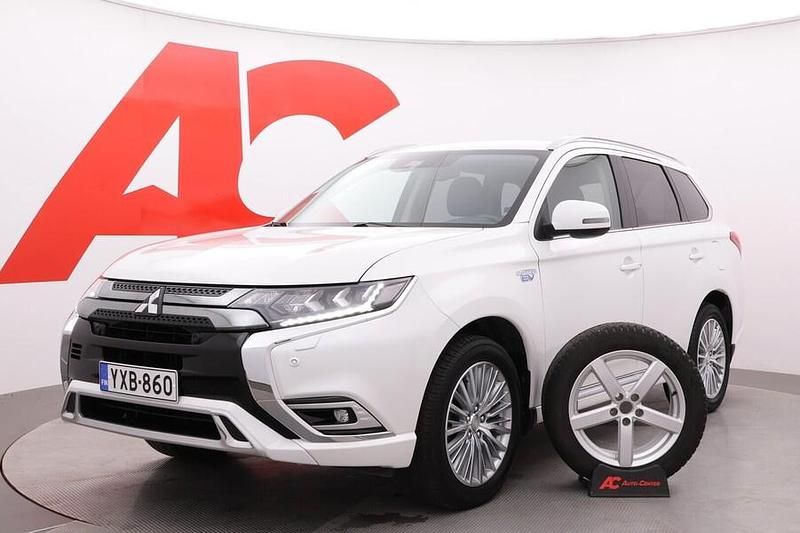 Käytetty 2021 Mitsubishi Outlander P-HEV Active Katumaasturi | 22 980 € (Perustarjous) - Kuva 1/4