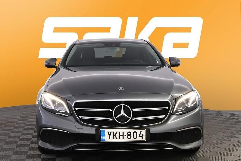 Käytetty Mercedes E200 Business 150 HP (110 kW) 2019 Sedan