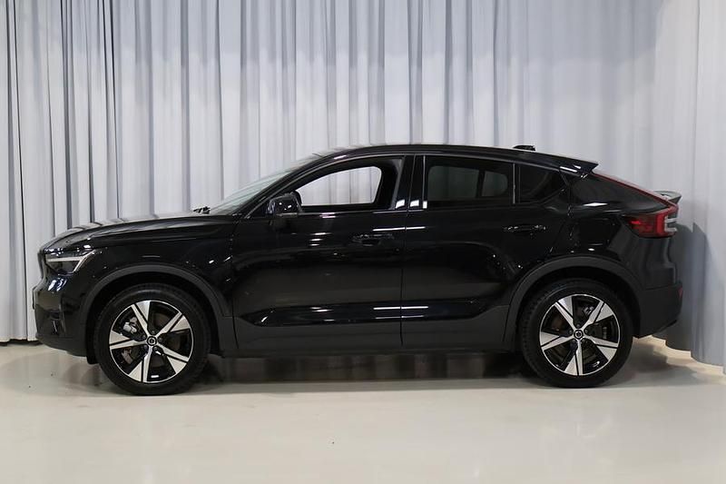 Käytetty Volvo EC40 Performance 300 kW (408 HP) 2025 Musta Katumaasturi