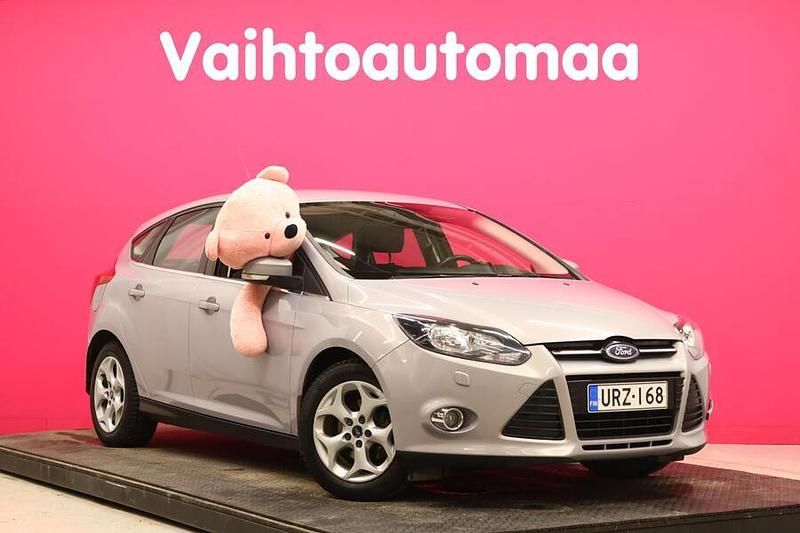 Käytetty Ford Focus Titanium 125 HP (91 kW) 2012 Viistoperä