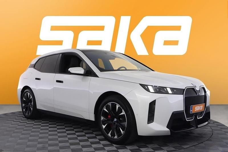 Käytetty 2025 BMW iX M Sport Katumaasturi | 101 900 € - Kuva 1/3