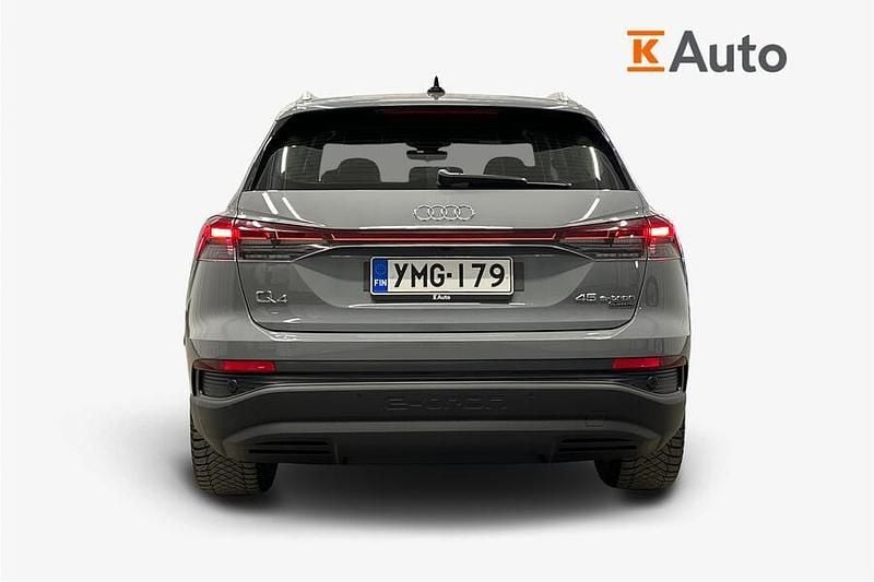 Käytetty Audi Q4 e-tron Proline 194 kW (265 HP) 2023 Harmaa Katumaasturi