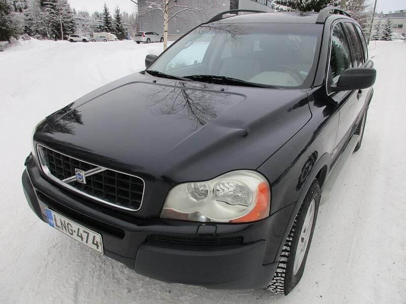 Käytetty Volvo XC90 209 HP (153 kW) 2003 Katumaasturi