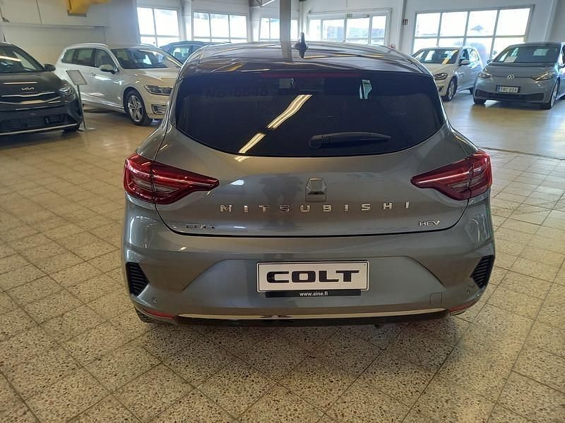 Käytetty Mitsubishi Colt Instyle 128 HP (94 kW) 2024 Harmaa Viistoperä