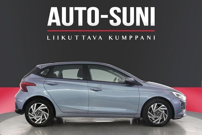 Käytetty Hyundai i20 Comfort 101 HP (74 kW) 2025 Sininen Viistoperä