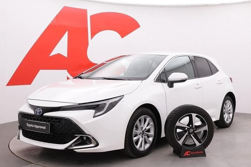 Käytetty Toyota Corolla Edition 140 HP (102 kW) 2023 040 Viistoperä