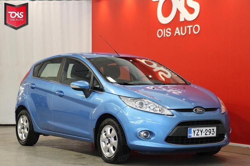Käytetty Ford Fiesta Titanium 82 HP (60 kW) 2011 Viistoperä