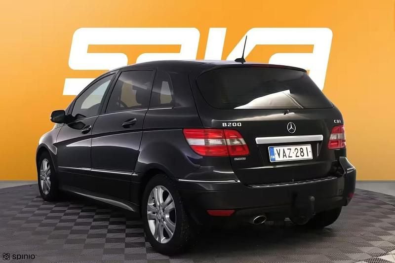 Käytetty Mercedes B200 Business 140 HP (102 kW) 2008 Tila-auto