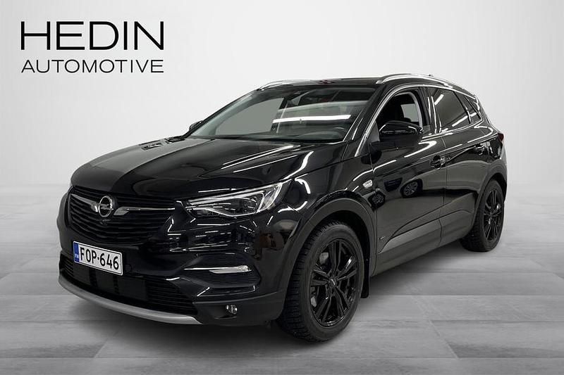 Käytetty Opel Grandland X Executive 200 HP (147 kW) 2021 Musta Katumaasturi
