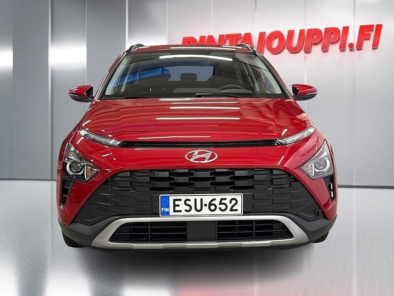 Käytetty Hyundai Bayon Comfort 101 HP (74 kW) 2022 Punainen Katumaasturi