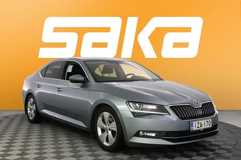 Käytetty Skoda Superb Style 180 HP (132 kW) 2016 Sedan