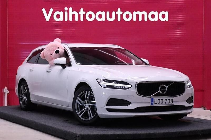 Käytetty Volvo V90 Momentum 150 HP (110 kW) 2018 Farmari