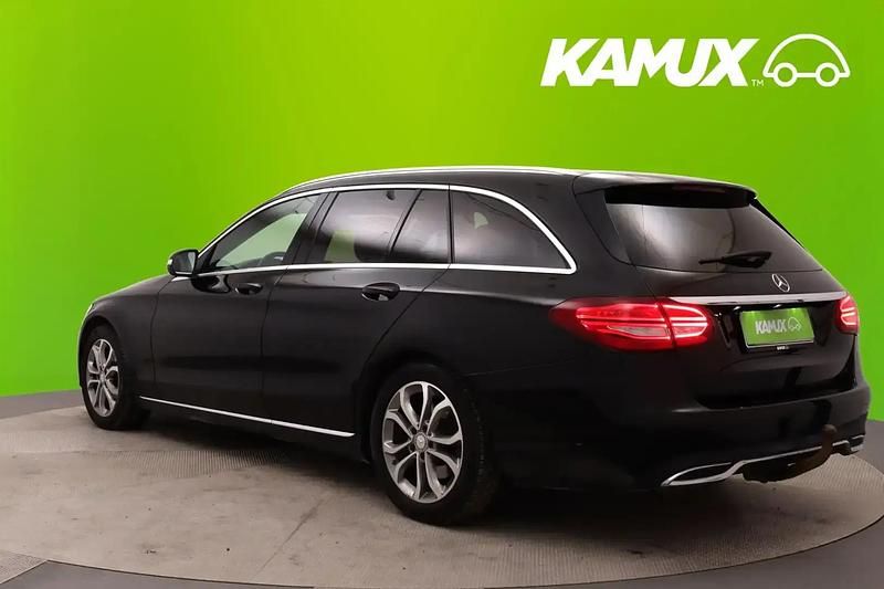 Käytetty Mercedes C220 Business 170 HP (125 kW) 2015 Musta Farmari