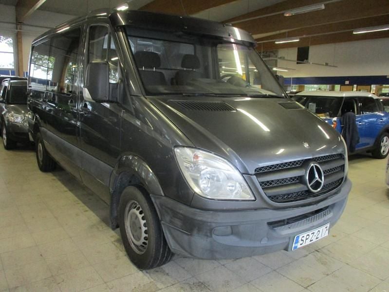 Met. harmaa Käytetty 2010 Mercedes Sprinter Van | 15 880 € (Supertarjous) - Kuva 1/4