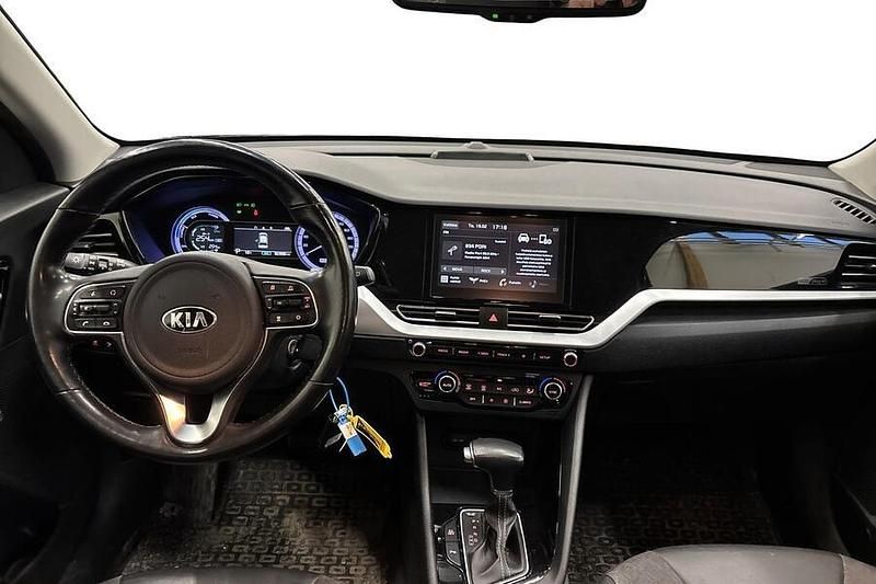 Käytetty Kia Niro EX 140 HP (102 kW) 2021 Musta Katumaasturi
