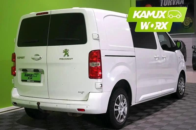 Käytetty Peugeot Expert 122 HP (89 kW) 2017 Valkoinen Van