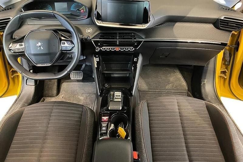 Käytetty Peugeot e-208 Active 100 kW (136 HP) 2022 Viistoperä