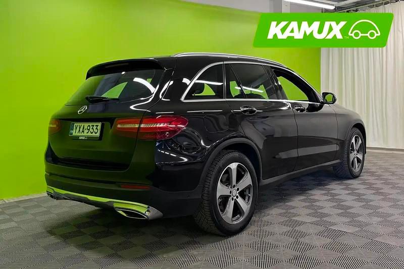 Käytetty Mercedes GLC250 Business 204 HP (150 kW) 2016 Musta Katumaasturi