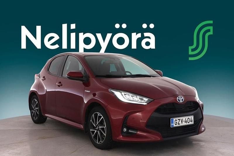 Käytetty Toyota Yaris Hybrid Style 116 HP (85 kW) 2021 Viistoperä
