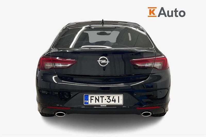 Käytetty Opel Insignia Innovation 200 HP (147 kW) 2019 Musta Viistoperä