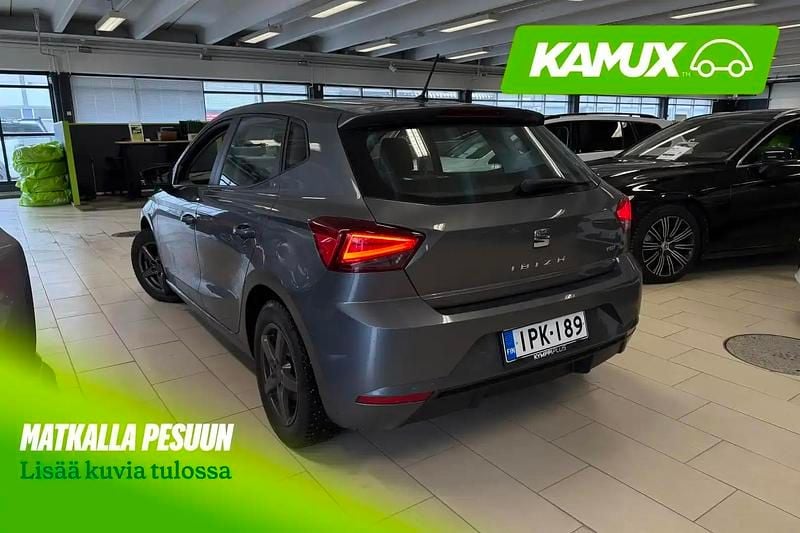 Käytetty Seat Ibiza Style 90 HP (66 kW) 2018 Hopea / harmaa Viistoperä