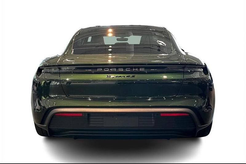 Käytetty Porsche Taycan 4S Performance Package 400 kW (544 HP) 2025 Vihreä Sedan