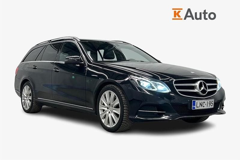 Käytetty Mercedes E200 136 HP (100 kW) 2015 Musta Farmari