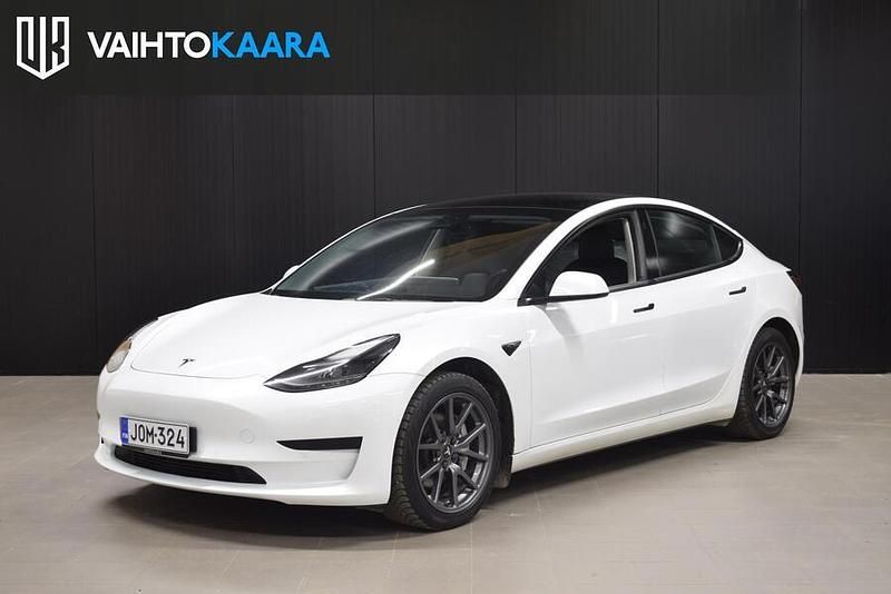 Käytetty 2020 Tesla Model 3 Standard Range Plus Sedan | 21 580 € (Hieman kallis) - Kuva 1/3