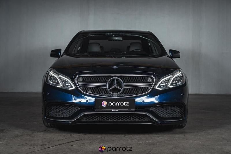 Käytetty Mercedes E300 AMG line 204 HP (150 kW) 2014 Sedan